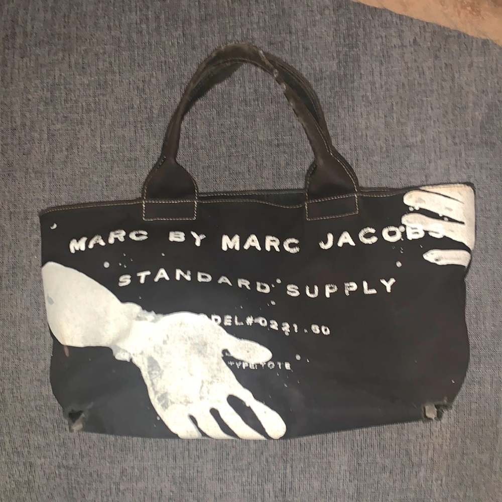Medium sized tote bag
